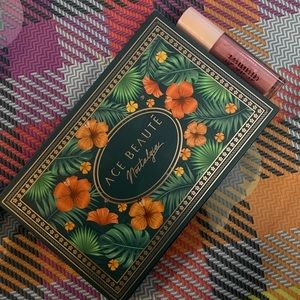 Ace Beaute “Nostalgia” eyeshadow pallet & Alamar lip gloss in “Birthday suit”